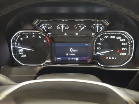 Used 2021 GMC Sierra 1500 Elevation image 30