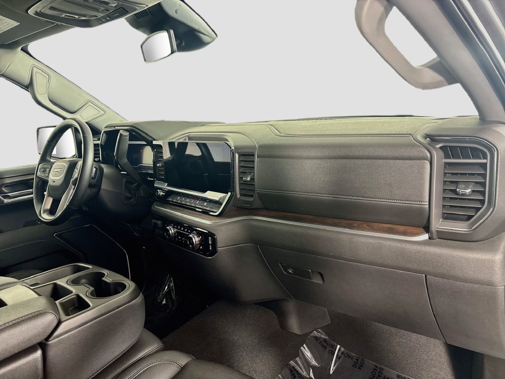 Certified 2025 GMC Sierra 1500 SLT AWD/4WD image 32