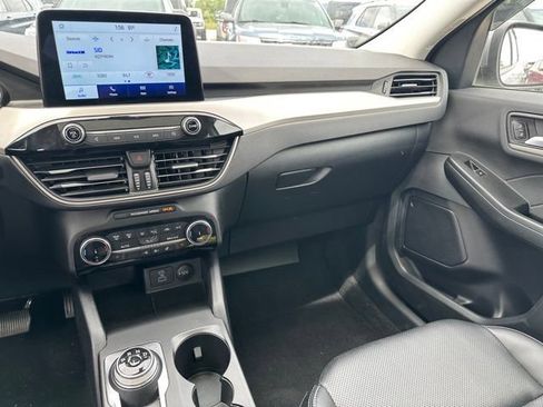 Used 2022 Ford Escape SEL AWD/4WD image 18