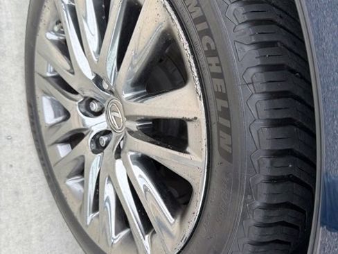 Used 2017 Lexus LS 460 AWD image 30