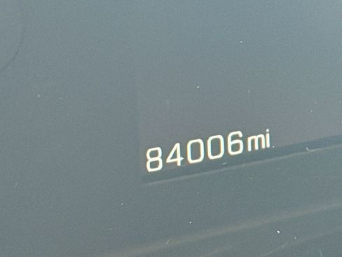 Used 2018 Cadillac XT5 Premium Luxury w/ LPO, Wheel Lock Package image 6