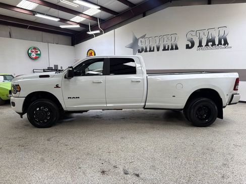 Used 2024 RAM 3500 Big Horn w/ Night Edition AWD/4WD image 3