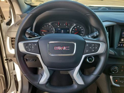 Used 2024 GMC Terrain SLE FWD image 21