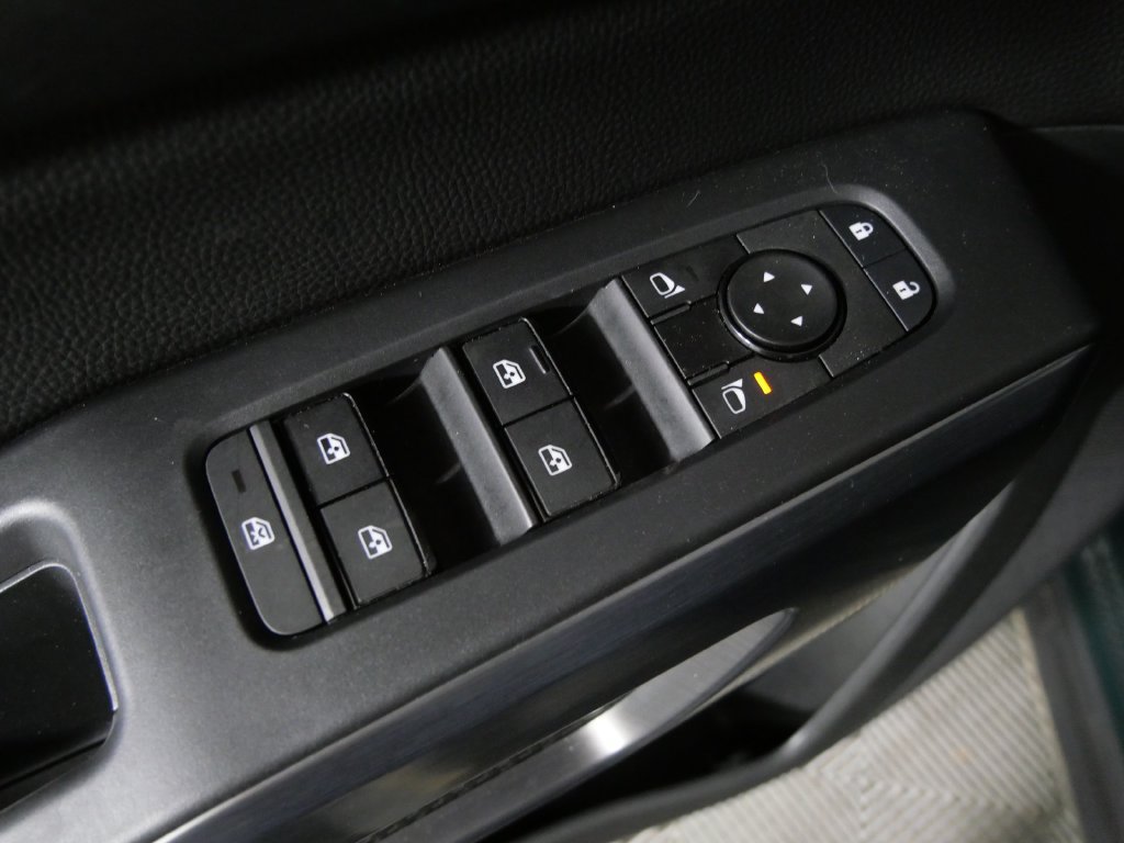 Used 2025 Nissan Pathfinder Rock Creek AWD/4WD image 15