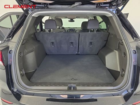 Used 2022 Chevrolet Equinox LT FWD image 9