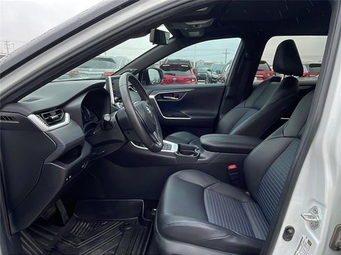 Used 2019 Toyota RAV4 XSE image 21