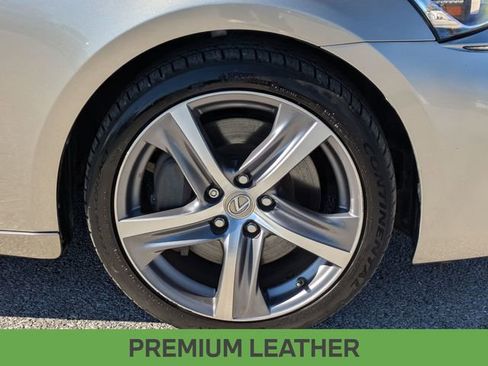 Used 2018 Lexus IS 300 300 image 12