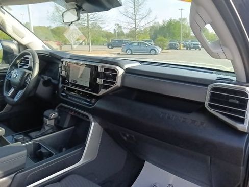 Used 2023 Toyota Tundra SR5 w/ SR5 Convenience Package RWD image 33