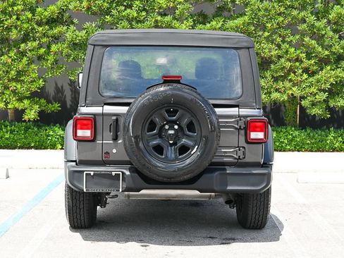 Used 2020 Jeep Wrangler Sport AWD/4WD image 5
