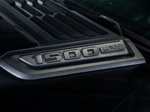 Used 2020 RAM 1500 Limited w/ Black Appearance Package image 21