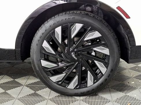 Used 2026 Lincoln Nautilus Reserve w/ Jet Appearance Package AWD/4WD image 8