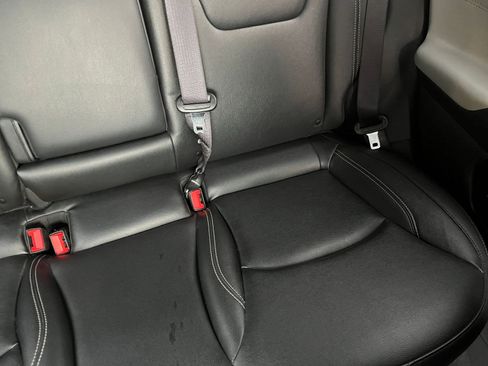 Used 2025 Jeep Compass Limited image 38