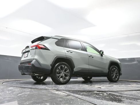 Used 2023 Toyota RAV4 XLE Premium image 49