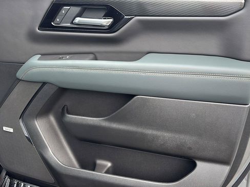 New 2026 GMC Yukon XL AT4 w/ AT4 Premium Package AWD/4WD image 27