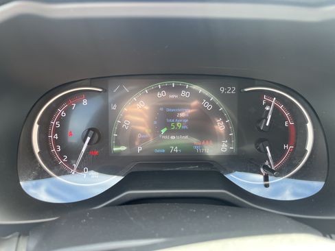 Certified 2024 Toyota RAV4 LE AWD/4WD image 22