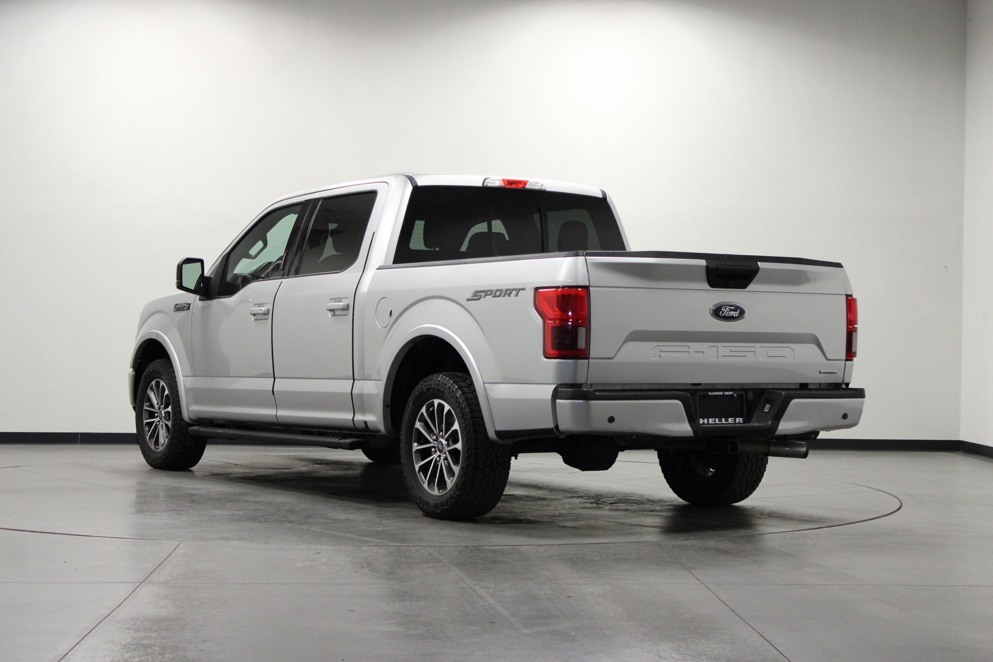 Used 2019 Ford F150 XLT w/ Equipment Group 302A Luxury RWD image 7
