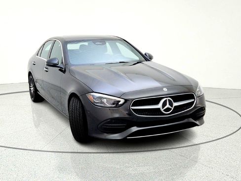 Used 2025 Mercedes-Benz C 300 Sedan image 5