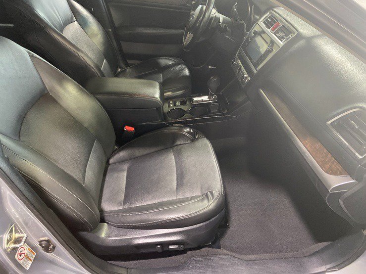 Used 2017 Subaru Outback 2.5i Limited AWD/4WD image 18