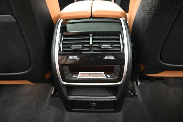 Used 2022 BMW X5 xDrive45e w/ Executive Package AWD/4WD image 24