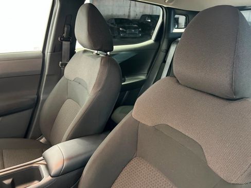 Certified 2025 Nissan Kicks S image 16