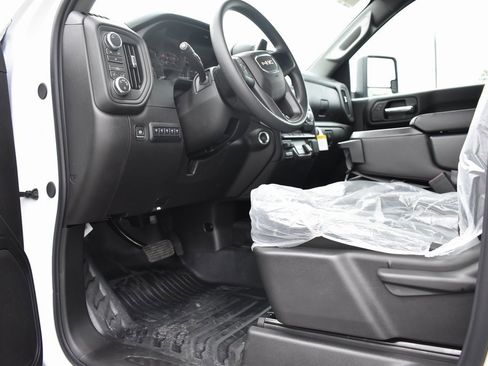 New 2026 GMC Sierra 3500 Pro w/ Convenience Package image 6