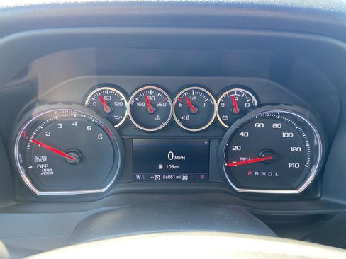 Used 2022 Chevrolet Silverado 1500 LT AWD/4WD image 4