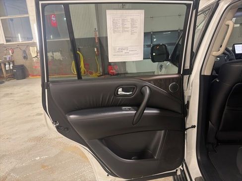 Used 2024 Nissan Armada Platinum w/ Captain's Chairs Package image 12