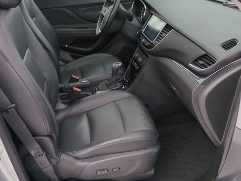 Used 2017 Buick Encore Essence image 22