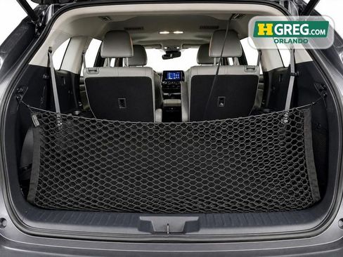 Used 2023 Toyota Highlander XLE FWD image 16