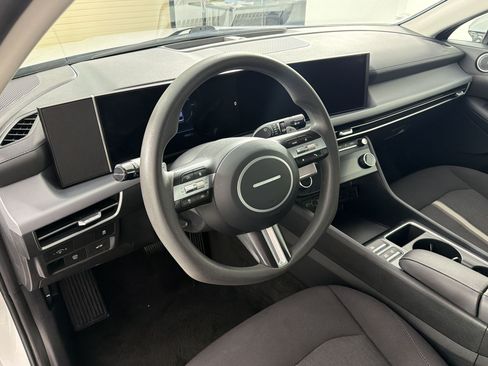 Used 2025 Hyundai Sonata SEL FWD image 4