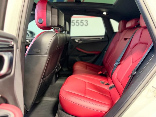 Used 2022 Porsche Macan AWD/4WD image 26
