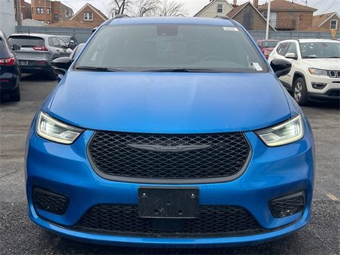 New 2026 Chrysler Pacifica Select w/ S Appearance Package image 26