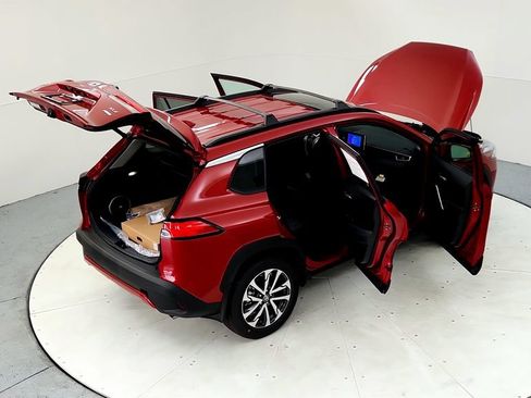 Certified 2023 Toyota Corolla Cross XLE w/ Convenience Package AWD/4WD image 27