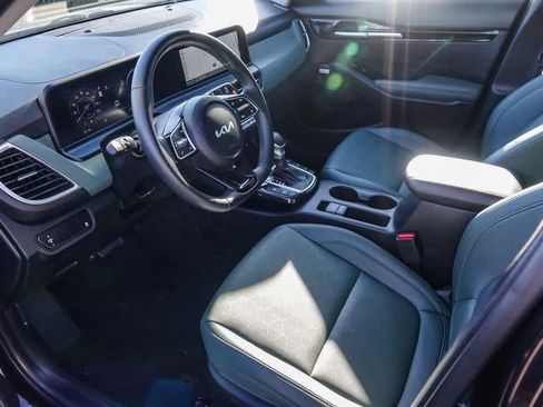 Certified 2024 Kia Seltos SX image 16