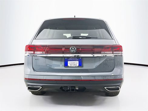New 2026 Volkswagen Atlas SEL image 15