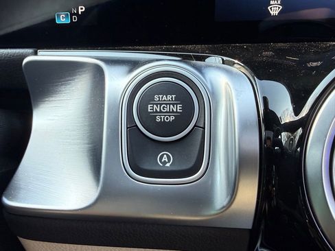 New 2026 Mercedes-Benz GLB 250 4MATIC image 34