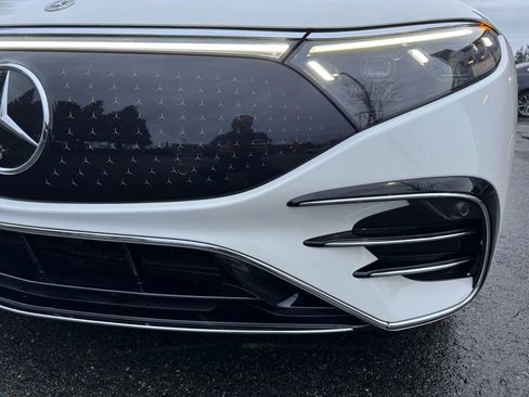 Used 2022 Mercedes-Benz EQS 580 4MATIC Sedan w/ AMG Line Interior image 14