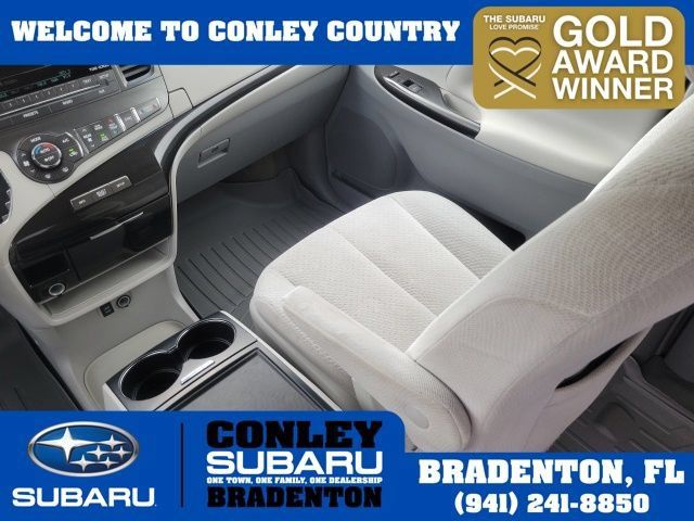 Used 2014 Toyota Sienna LE FWD image 16