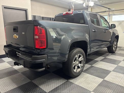 Used 2019 Chevrolet Colorado W/T w/ WT Convenience Package RWD image 7