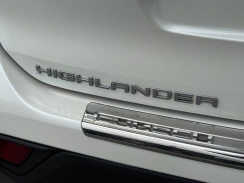 Certified 2020 Toyota Highlander XLE image 17