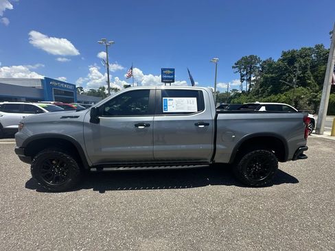 Used 2023 Chevrolet Silverado 1500 ZR2 w/ Technology Package AWD/4WD image 13