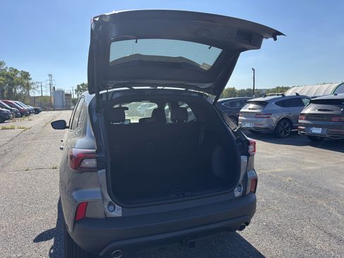 New 2026 Ford Escape ST-Line Select w/ Tech Pack #2 image 9