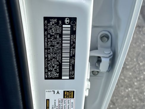 New 2026 Toyota Prius Plug-In Hybrid image 27