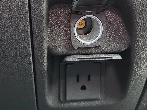 Used 2018 Chevrolet Silverado 1500 LT w/ All Star Edition image 20