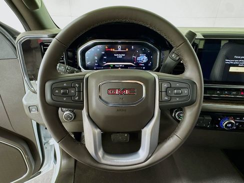 New 2026 GMC Sierra 1500 SLE w/ Preferred Package image 6