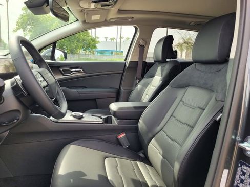 New 2026 Kia Sportage SX Prestige AWD/4WD image 9
