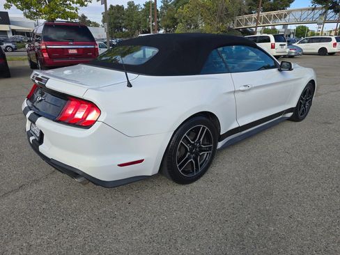 Used 2018 Ford Mustang Premium RWD image 5
