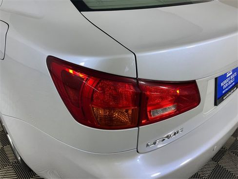 Used 2007 Lexus IS 250 image 21