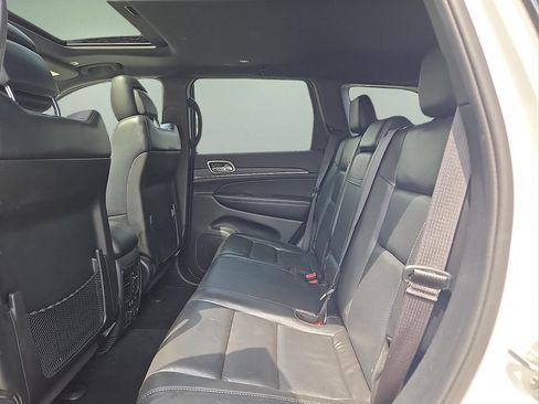 Used 2019 Jeep Grand Cherokee Limited AWD/4WD image 10