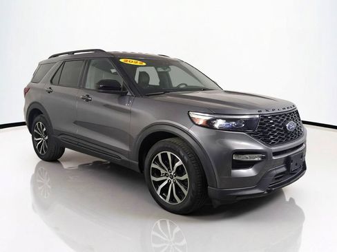 Used 2022 Ford Explorer ST AWD/4WD image 2